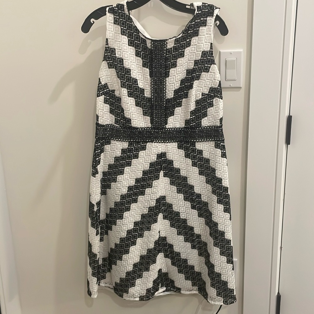 NWT Karl Lagerfeld Paris black and white lace dress size 12